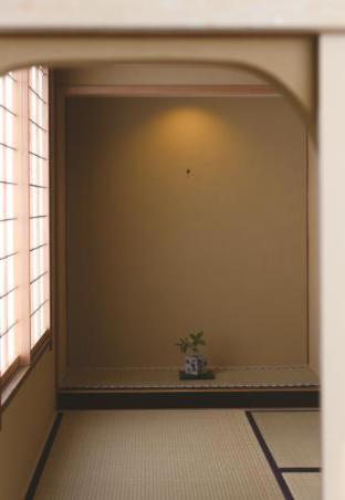 Matsui-Bekkan Hanakanzashi Kyoto Bilik gambar
